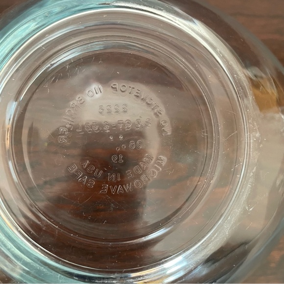 Pyrex Teardrop Batter Bowl - Picture 5 of 6